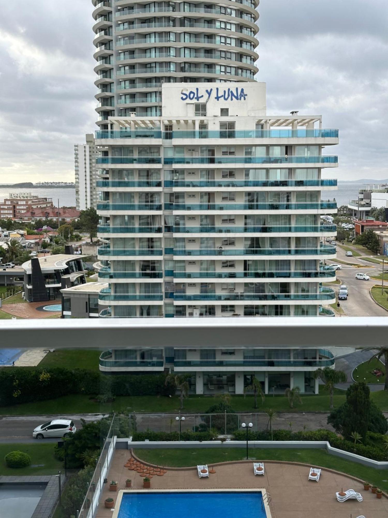 Hermoso Apartamento, Torre De Categoria Long Beach, En La Mejor Ubicacion De 埃斯特角城 外观 照片