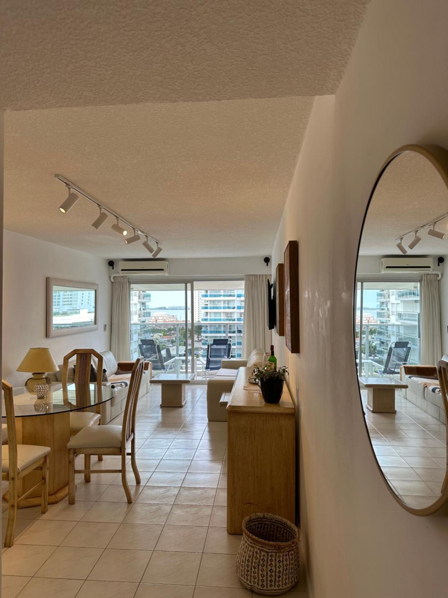 Hermoso Apartamento, Torre De Categoria Long Beach, En La Mejor Ubicacion De 埃斯特角城 外观 照片