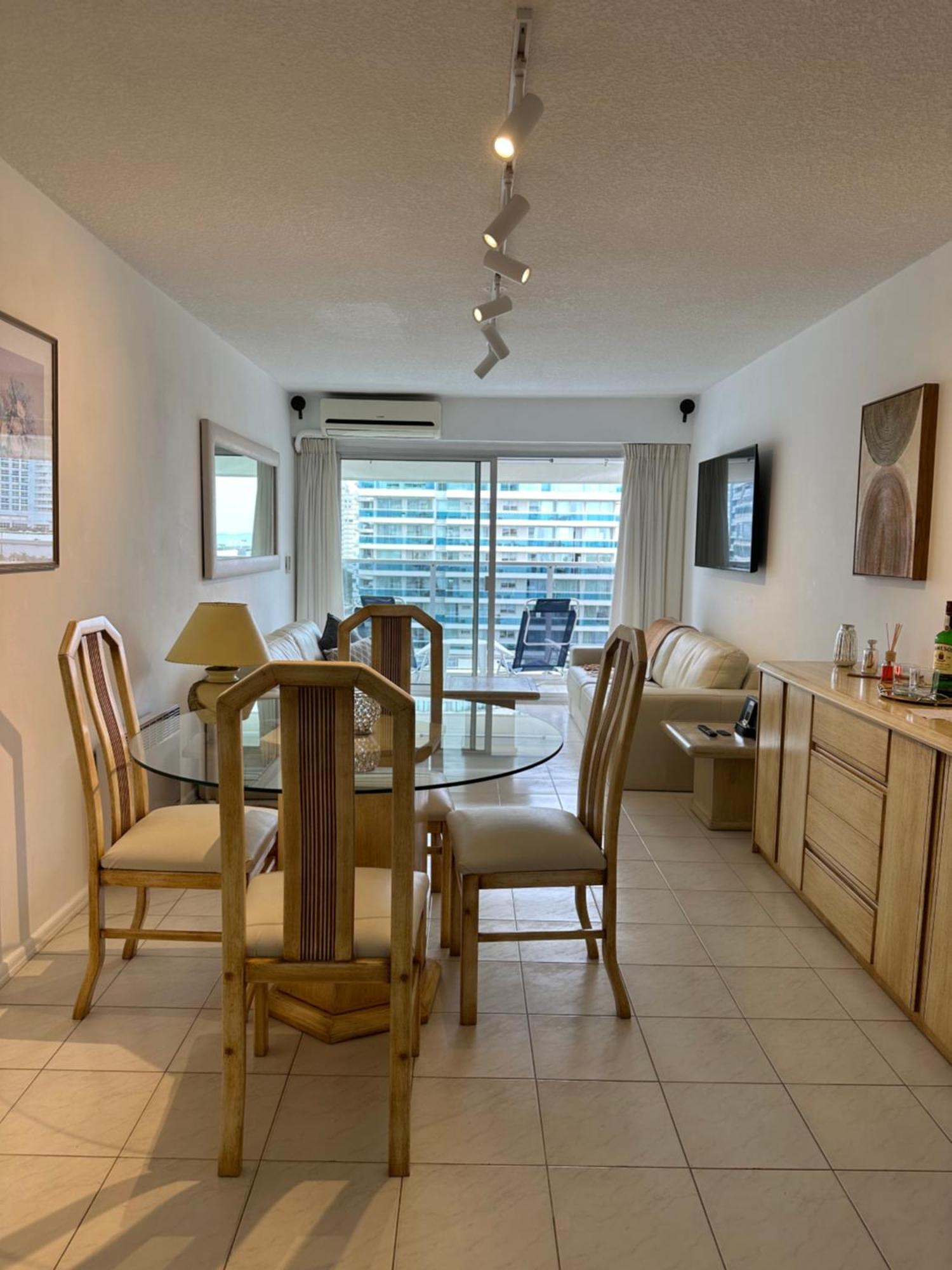 Hermoso Apartamento, Torre De Categoria Long Beach, En La Mejor Ubicacion De 埃斯特角城 外观 照片